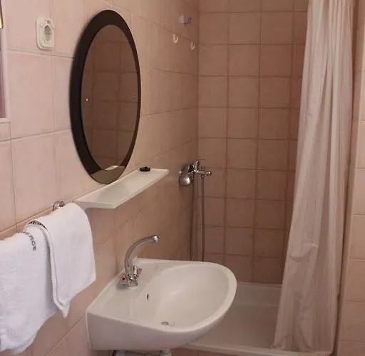 Kekel * ביוגראד נה מורו